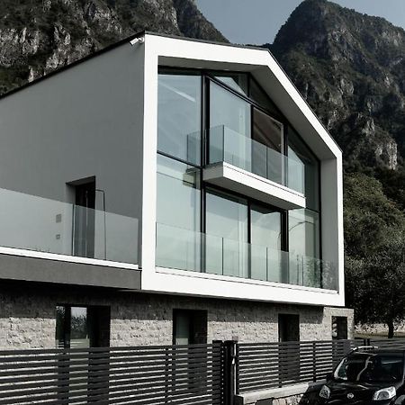 Italianway - Villa Paloma Marone Bagian luar foto