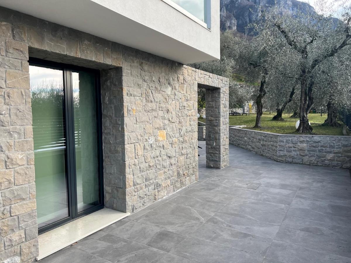 Italianway - Villa Paloma Marone Bagian luar foto