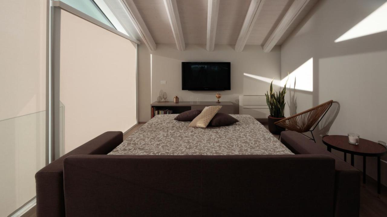 Italianway - Villa Paloma Marone Bagian luar foto
